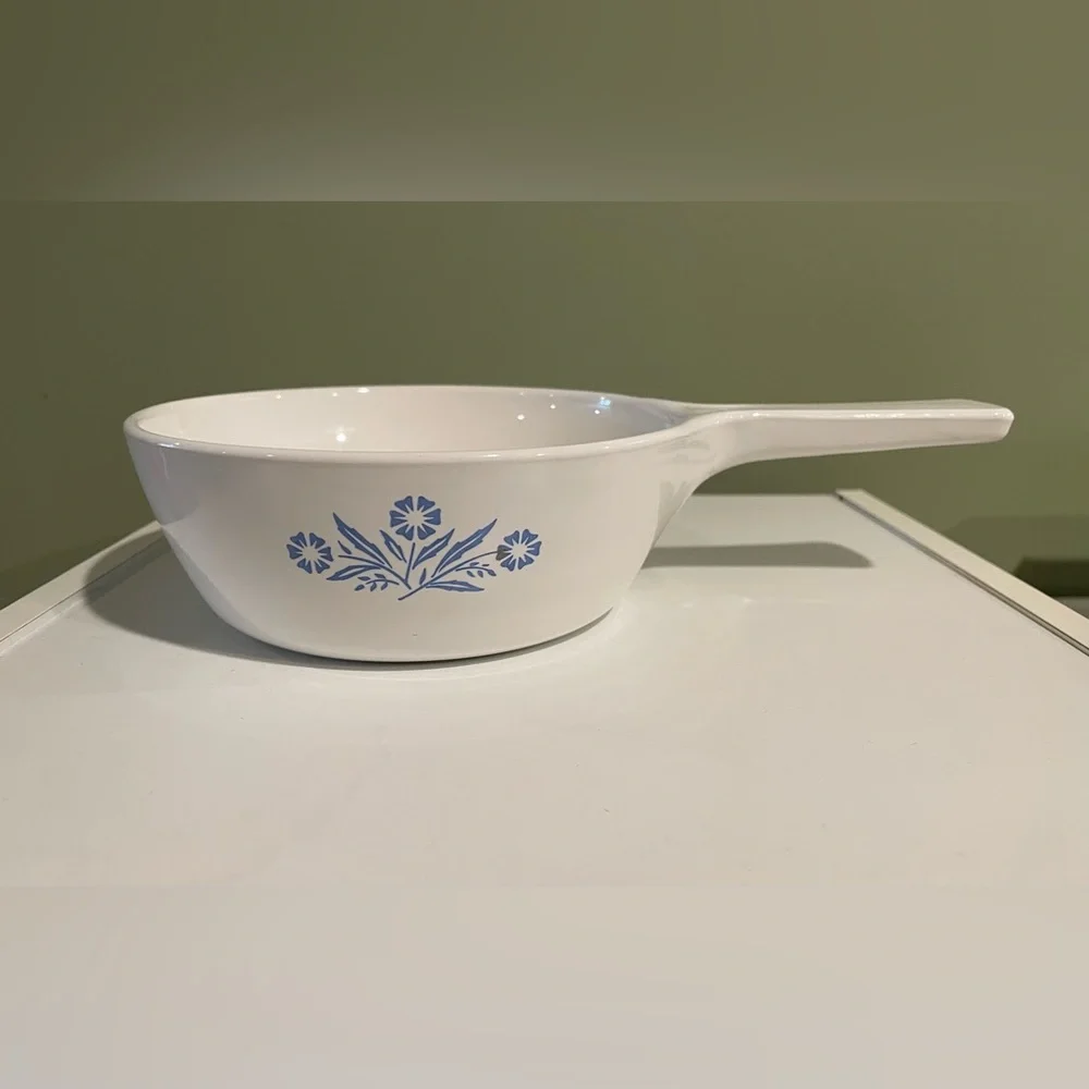 Vintage corning ware saucepan, Blue corn flower pattern 1 pint